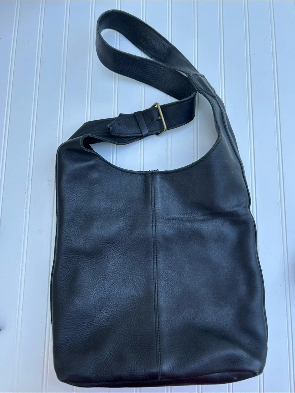 Black Leather Purse Shoulder Bag Hobo Pebbled Brass Heavy Travel